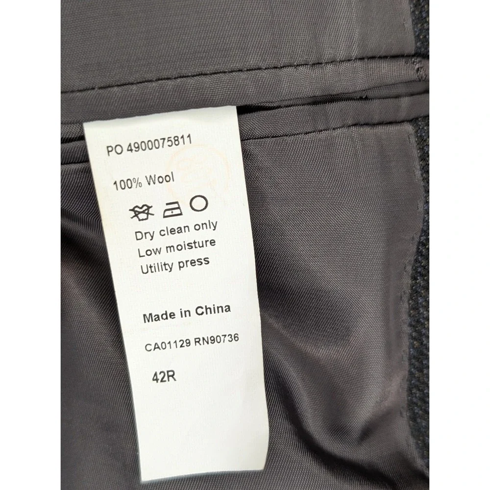 Calvin Klein Blazer Mens 42R Black Lined Pockets Two Button Long Sleeve Wool